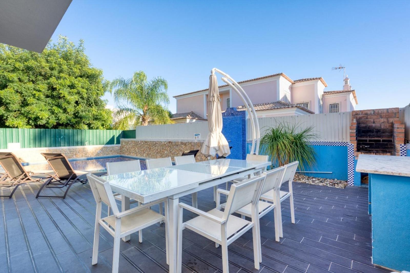 Full Private 300Sqm Villa Jacuzzi Heated Pool Ideal & Quiet Location Albufeira Buitenkant foto