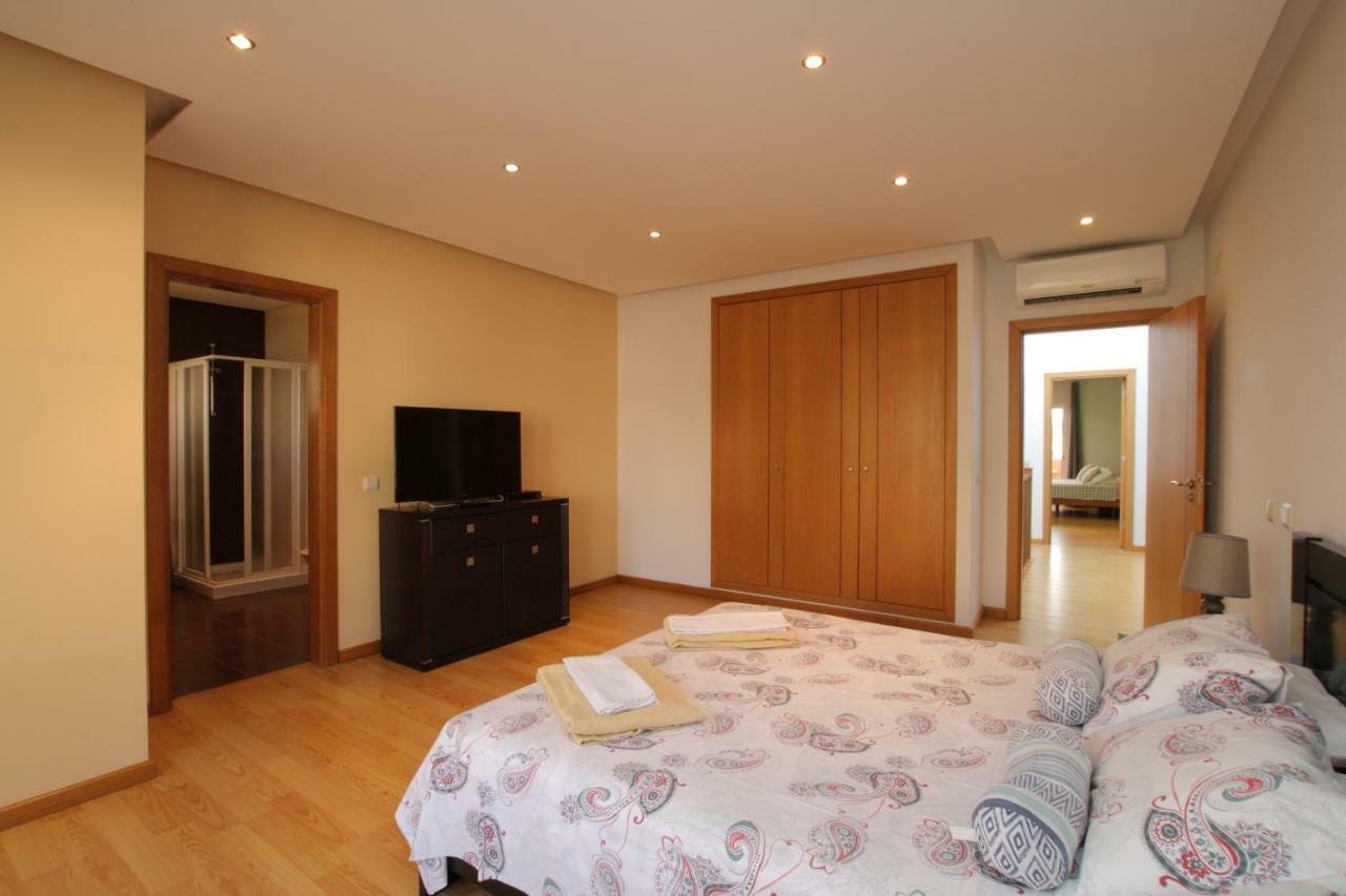 Full Private 300Sqm Villa Jacuzzi Heated Pool Ideal & Quiet Location Albufeira Buitenkant foto