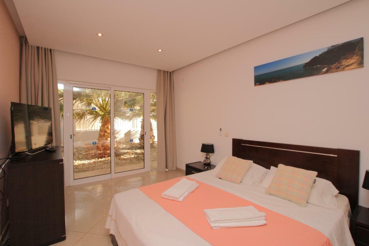 Full Private 300Sqm Villa Jacuzzi Heated Pool Ideal & Quiet Location Albufeira Buitenkant foto