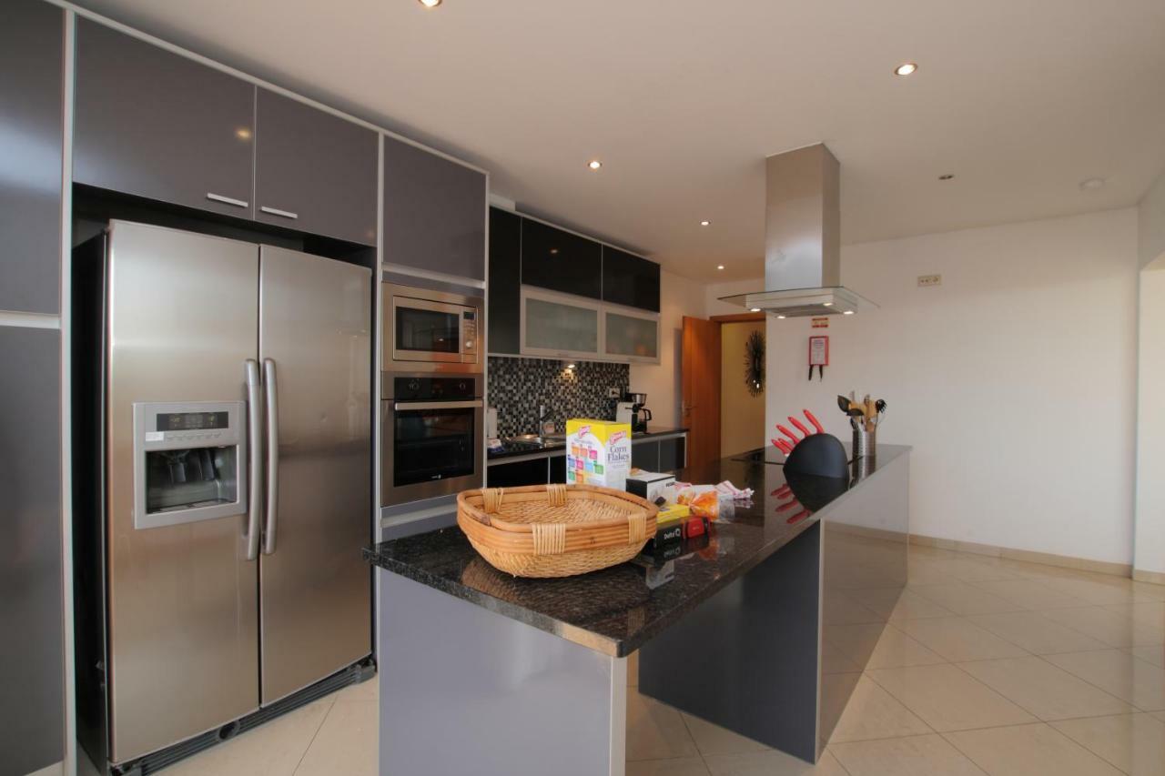 Full Private 300Sqm Villa Jacuzzi Heated Pool Ideal & Quiet Location Albufeira Buitenkant foto